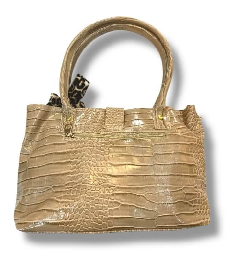 Luxurious Handbag Set with Elegant Textured Design