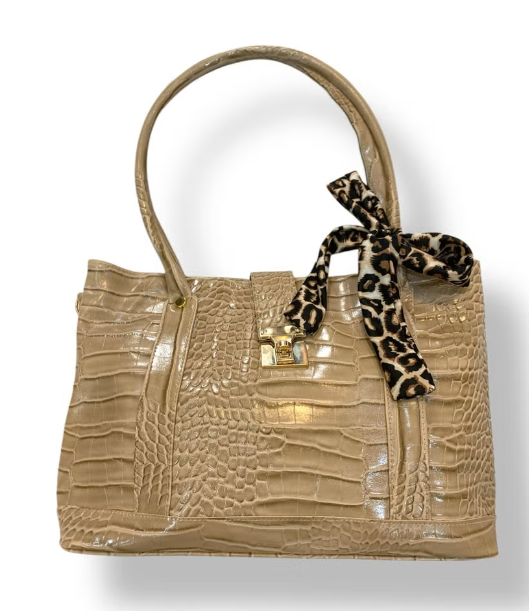 Luxurious Handbag Set with Elegant Textured Design