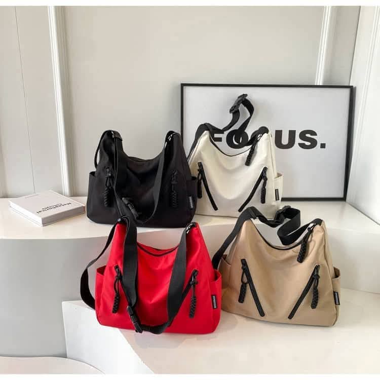 حقيبة قماش بأربعة ألوان مع سحابات جانبية